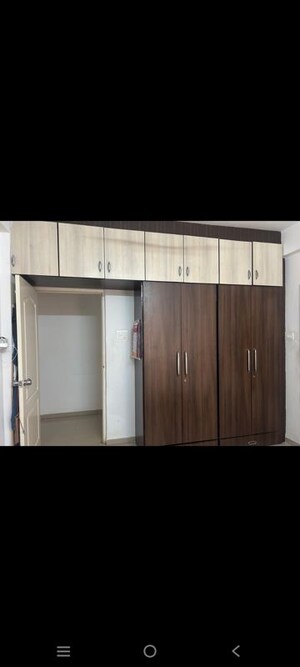 Room in 3 BHK Apartment at Vasant Avenue, Pimple Saudagar – for Rent