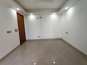 Room in 2 BHK Apartment at Neb Sarai – for Rent