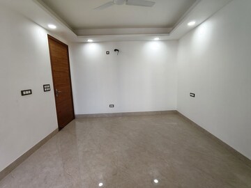 Room in 2 BHK Apartment at Neb Sarai – for Rent