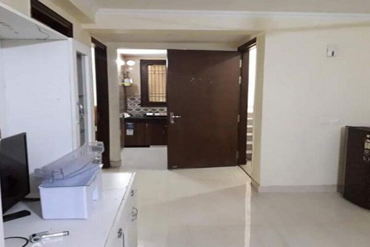 Bathroom, sector 62 2 Bedroom 900 Sq.Ft. Builder Floor In Sector 62 Noida 9906005