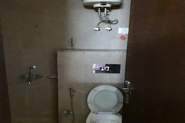 Bathroom in 2 BHK Builder Floor at Sector 62 – for Rent