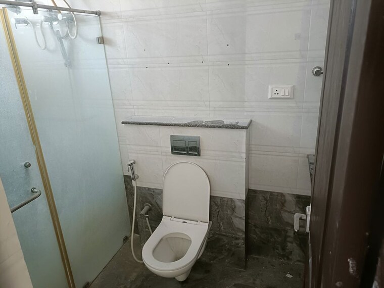 Bathroom, dollars-paradise 3.5 Bedroom 3500 Sq.Ft. Penthouse In Rmv 2nd Stage Bangalore 9906124