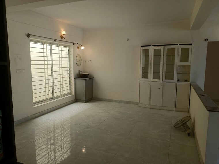 Room, dollars-paradise 3.5 Bedroom 3500 Sq.Ft. Penthouse In Rmv 2nd Stage Bangalore 9906124