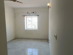 Room in 3.5 BHK Penthouse at Dollars Paradise, Rmv 2nd Stage – for Rent