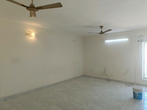 Room in 3.5 BHK Penthouse at Dollars Paradise, Rmv 2nd Stage – for Rent