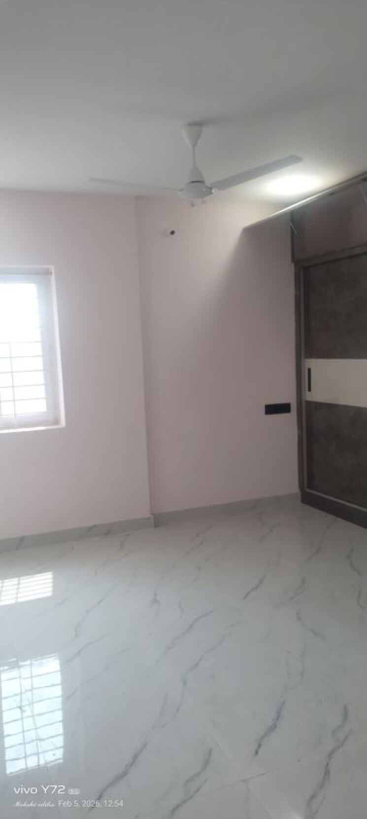 Room, ten-madhapur 2 Bedroom 1300 Sq.Ft. Apartment In Madhapur Hyderabad 9906152