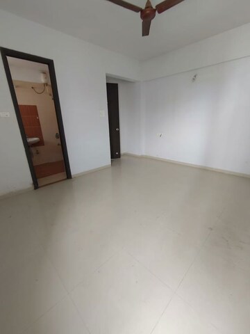 Room in 2 BHK Apartment at Pinnacle Brook Side, Bavdhan – for Rent