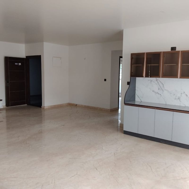 3 BHK + Extra Room 2800 Sq.Ft. Apartment in Sterling Brunton