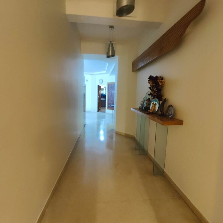 undefined, sterling-brunton 3 Bedroom 2800 Sq.Ft. Apartment In Mg Road Bangalore 9906162