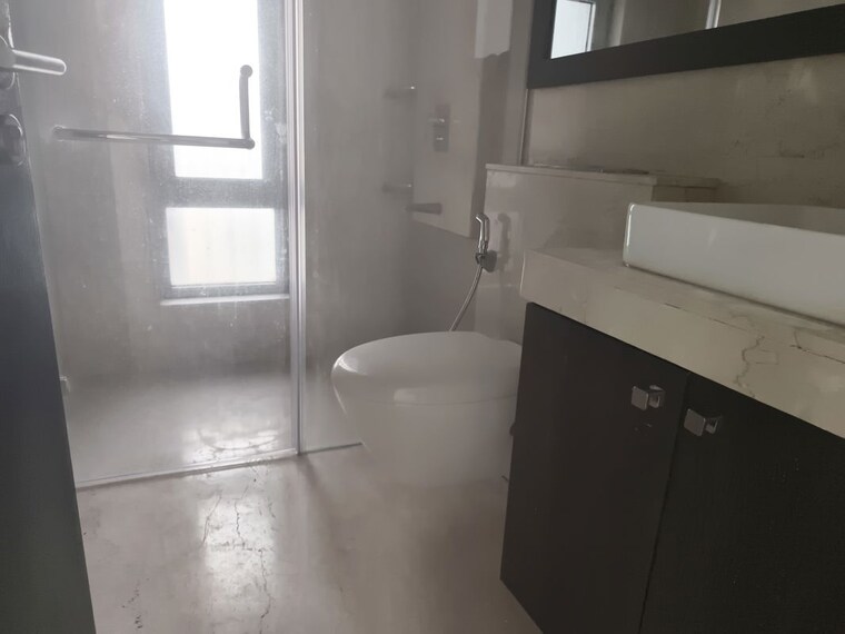 Bathroom, oberoi-realty-esquire 3 Bedroom 1366 Sq.Ft. Apartment In Goregaon East Mumbai 9906330