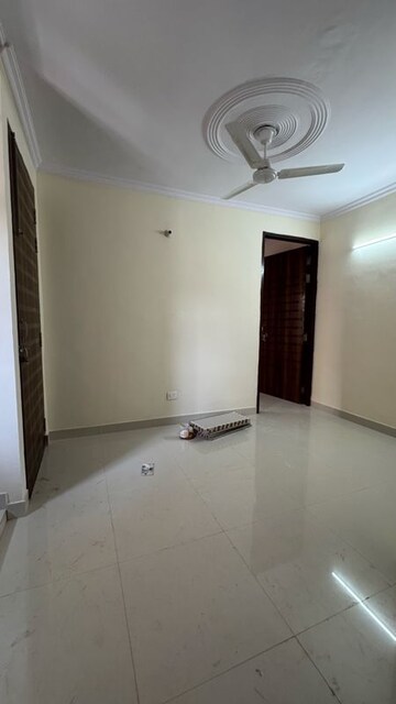 Room in 1 BHK Apartment at Chattarpur – for Rent