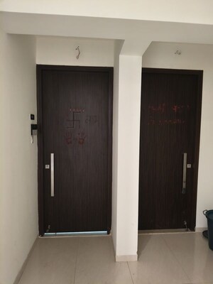 Building Lobby in 2 BHK Apartment at Piramal Sunteck Signia Waterfront, Airoli Sector 14 – for Sale