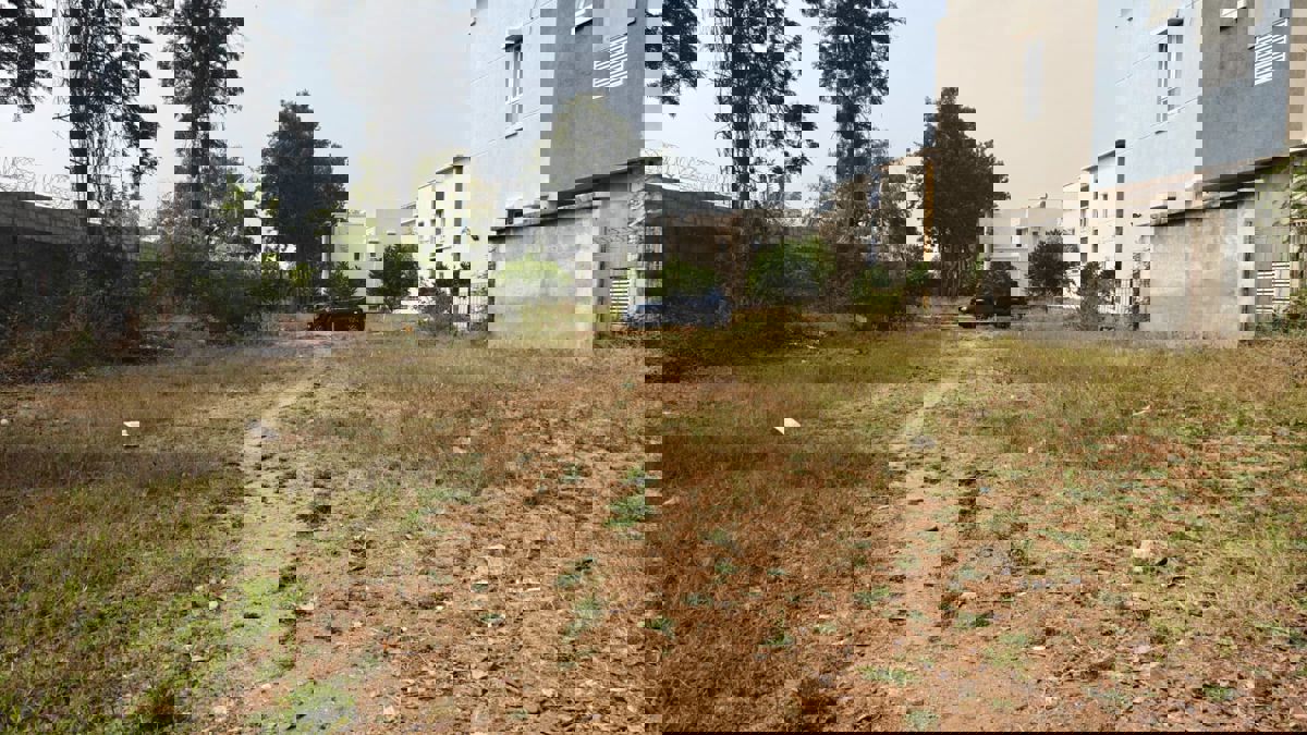 Plot For Sale in MAK Banyan Tree Retreat