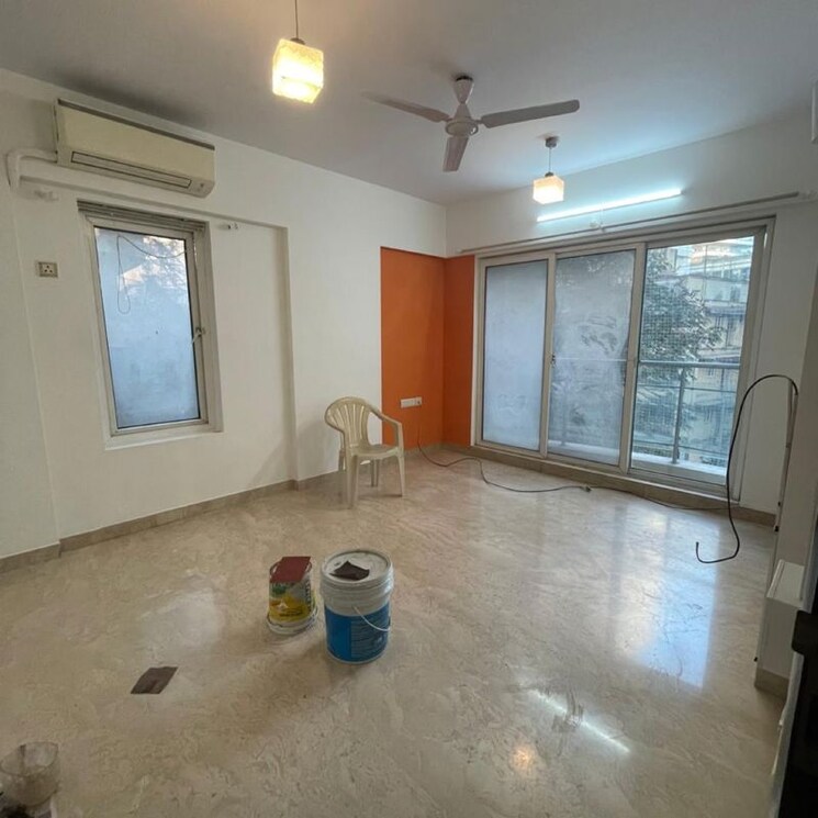 Room, bandra west 3 Bedroom 1070 Sq.Ft. Apartment In Bandra West Mumbai 9906480