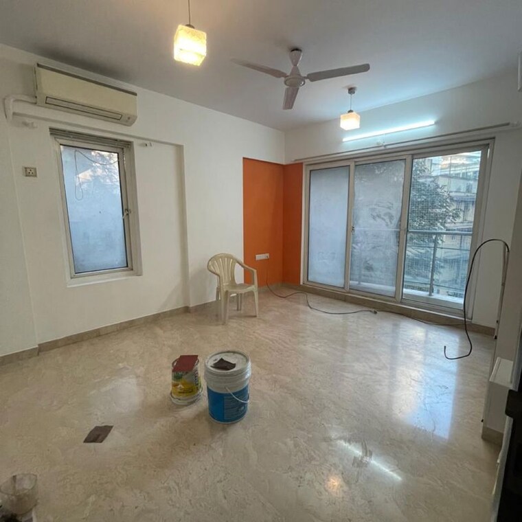 Room, bandra west 3 Bedroom 1070 Sq.Ft. Apartment In Bandra West Mumbai 9906480