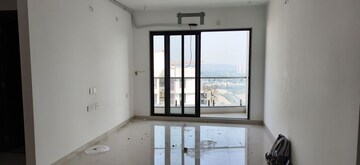 Room in 2 BHK Apartment at Sunteck City Avenue 1, Goregaon West – for Rent