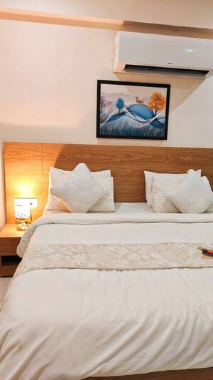 Bedroom in 1 BHK Apartment at Saket – for Rent