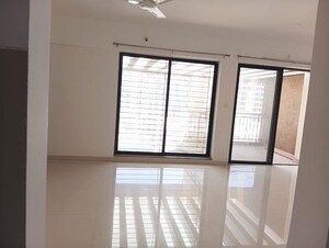 2.5 BHK Apartment For Sale in Park Express, Baner