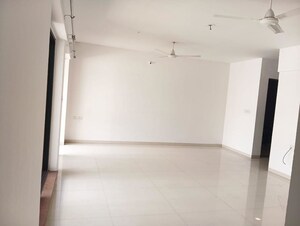 Room in 2.5 BHK Apartment at Park Express, Baner – for Sale