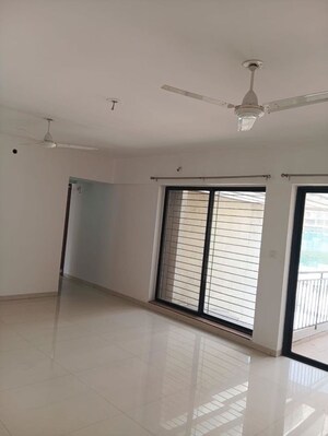 Room in 2.5 BHK Apartment at Park Express, Baner – for Sale