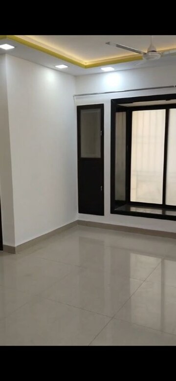 Room in 3 BHK Apartment at Atul Blue Orbit, Malad West – for Rent