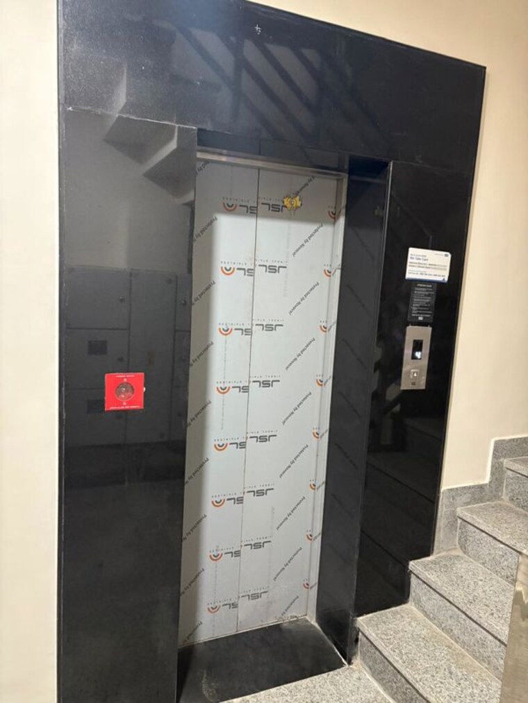 Bathroom, sector 45 3 Bedroom 2450 Sq.Ft. Builder Floor In Sector 45 Gurgaon 9906901