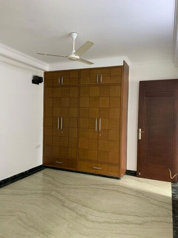 Room in 1 BHK Builder Floor at Greater Kailash ii – for Rent