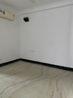Room in 1 BHK Builder Floor at Greater Kailash ii – for Rent