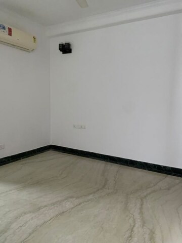 Room in 1 BHK Builder Floor at Greater Kailash ii – for Rent