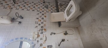 Bathroom in 2 BHK Apartment at La Classic, Malad West – for Rent