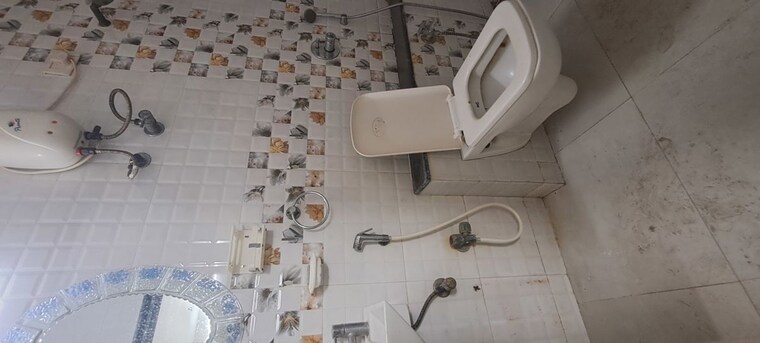 Bathroom, la-classic 2 Bedroom 850 Sq.Ft. Apartment In Malad West Mumbai 9906978