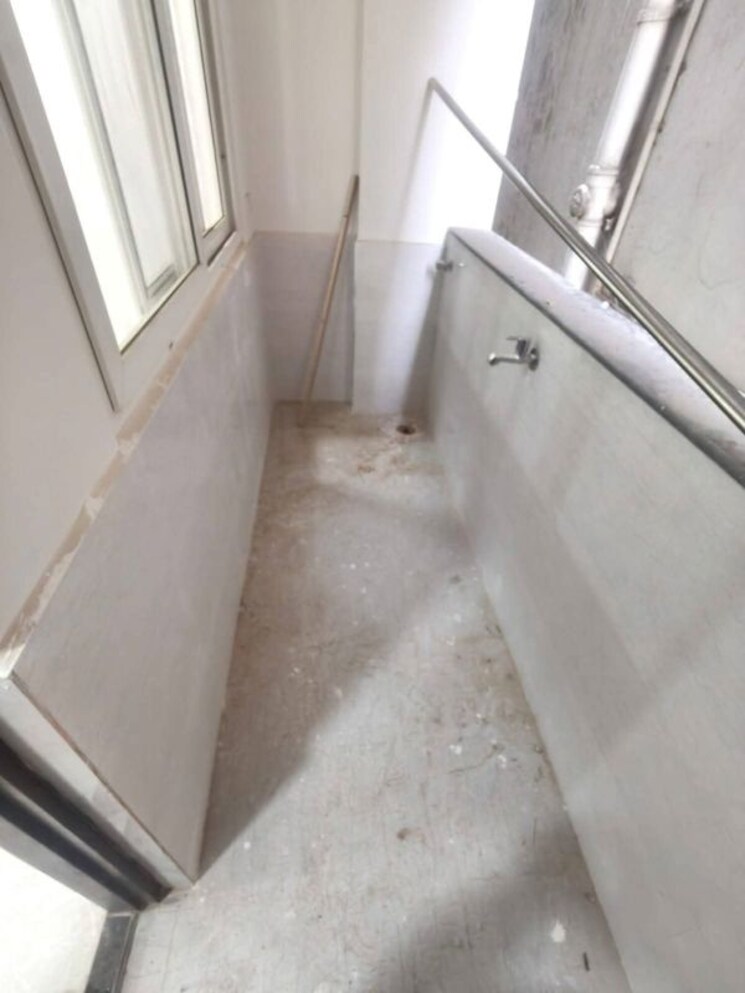 Balcony, kondapur 1 Bedroom 550 Sq.Ft. Apartment In Kondapur Hyderabad 9906988