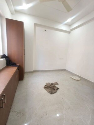 Room in 1 BHK Apartment at Kondapur – for Rent