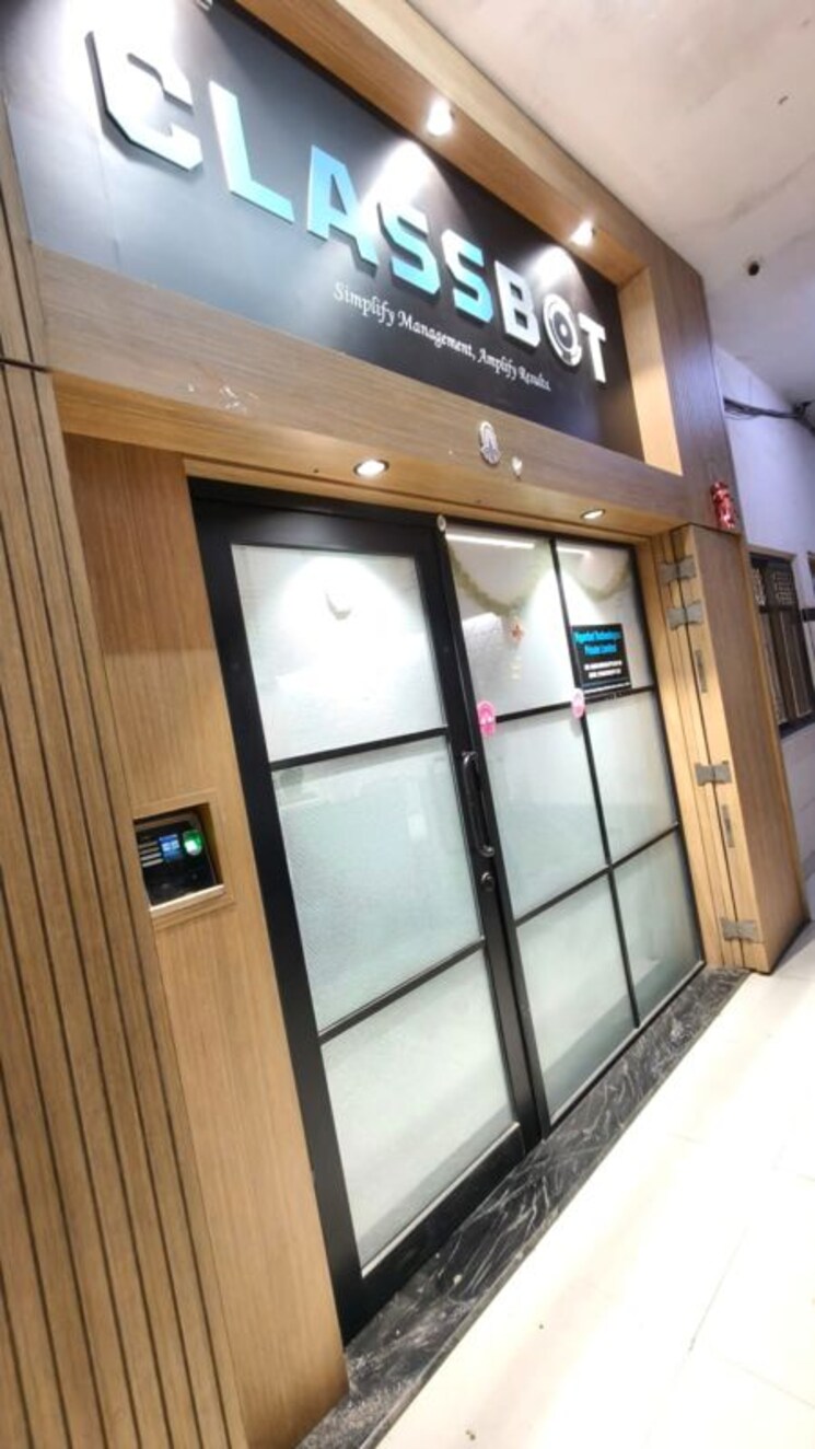 undefined, ijmima-complex Commercial Office Space 500 Sq.Ft. In Malad West Mumbai 9907043