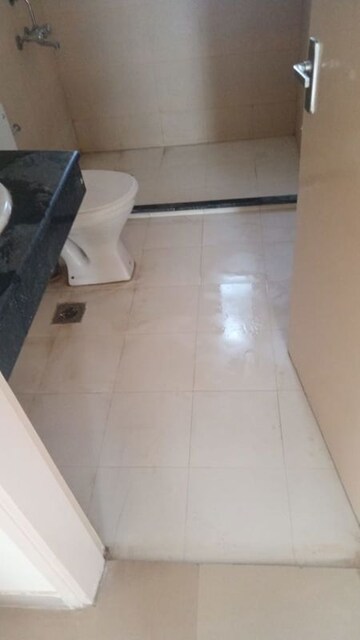 Kitchen in 3.5 BHK Apartment at Pioneer Park Phase 1, Sector 61 – for Rent