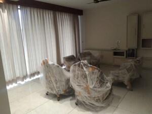 Living Room in 5 BHK Independent House at Sector 27 – for Rent