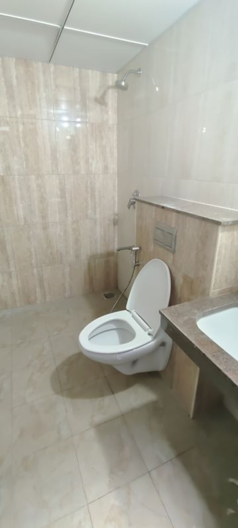 Bathroom, century-breeze 3 Bedroom 1750 Sq.Ft. Apartment In Jakkuru Bangalore 9907146