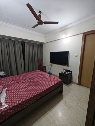 Bedroom in 2 BHK Apartment at Kukreja Golfscappe , Chembur – for Rent