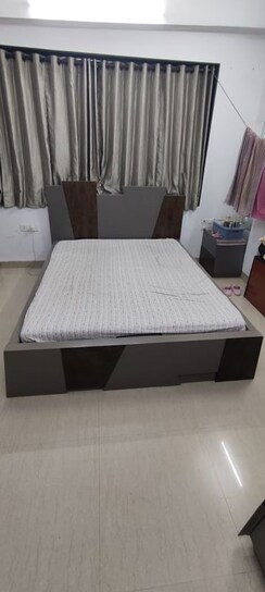 1 BHK + Extra Room Apartment For Rent in Neelganga Apartment