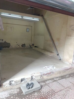 Room in 1 BHK Apartment at Matunga Vashudha CHS, Matunga – for Rent