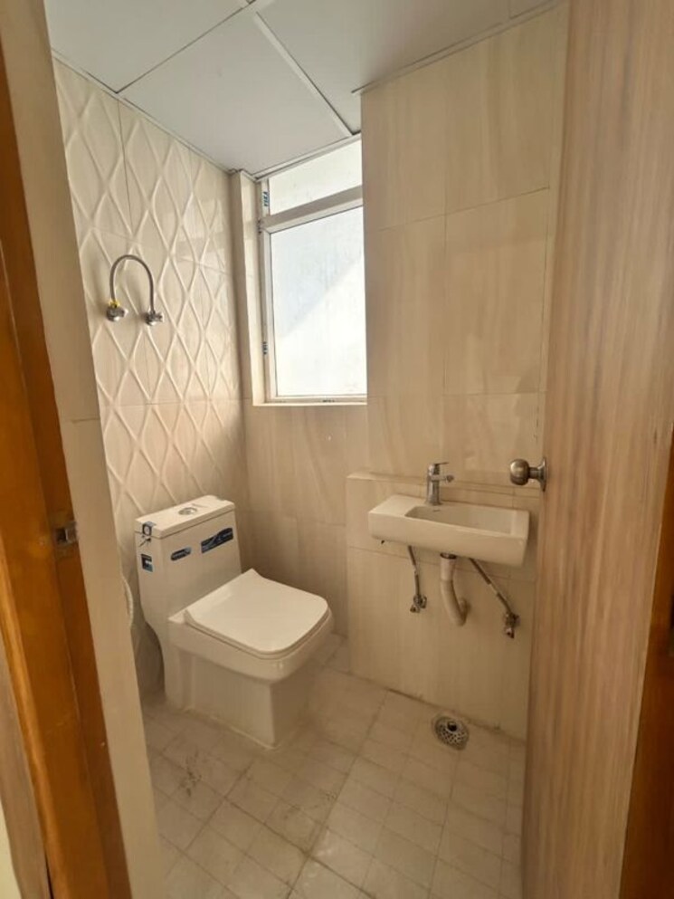 Bathroom, bptp-park-81 4 Bedroom 279 Sq.Ft. Builder Floor In Sector 81 Faridabad 9907322