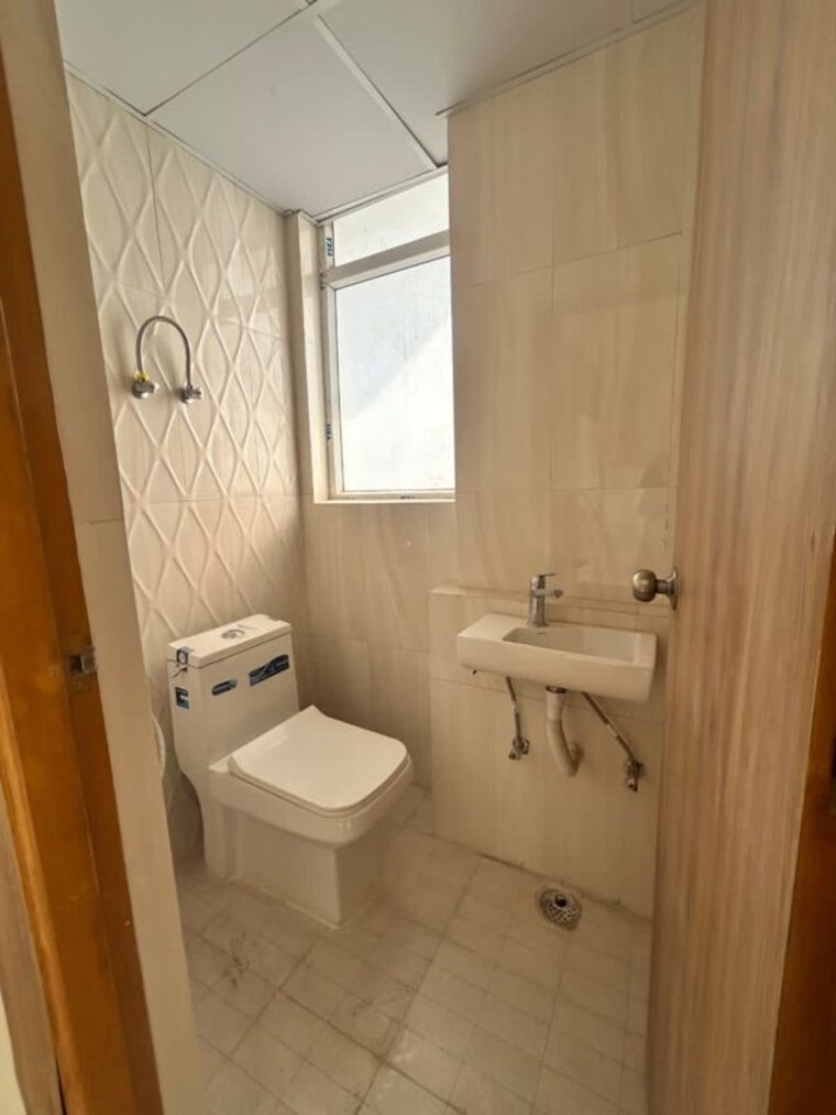 Bathroom, bptp-park-81 4 Bedroom 279 Sq.Ft. Builder Floor In Sector 81 Faridabad 9907322