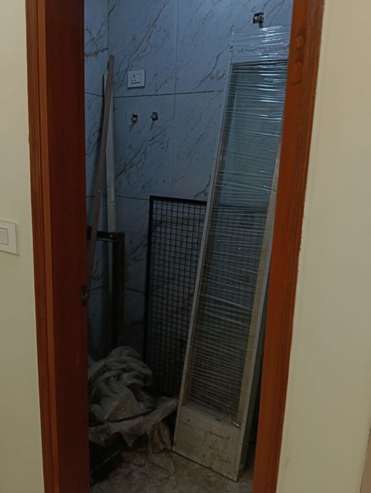 Bathroom, burari 2.5 Bedroom 530 Sq.Ft. Builder Floor In Burari Delhi 9907293