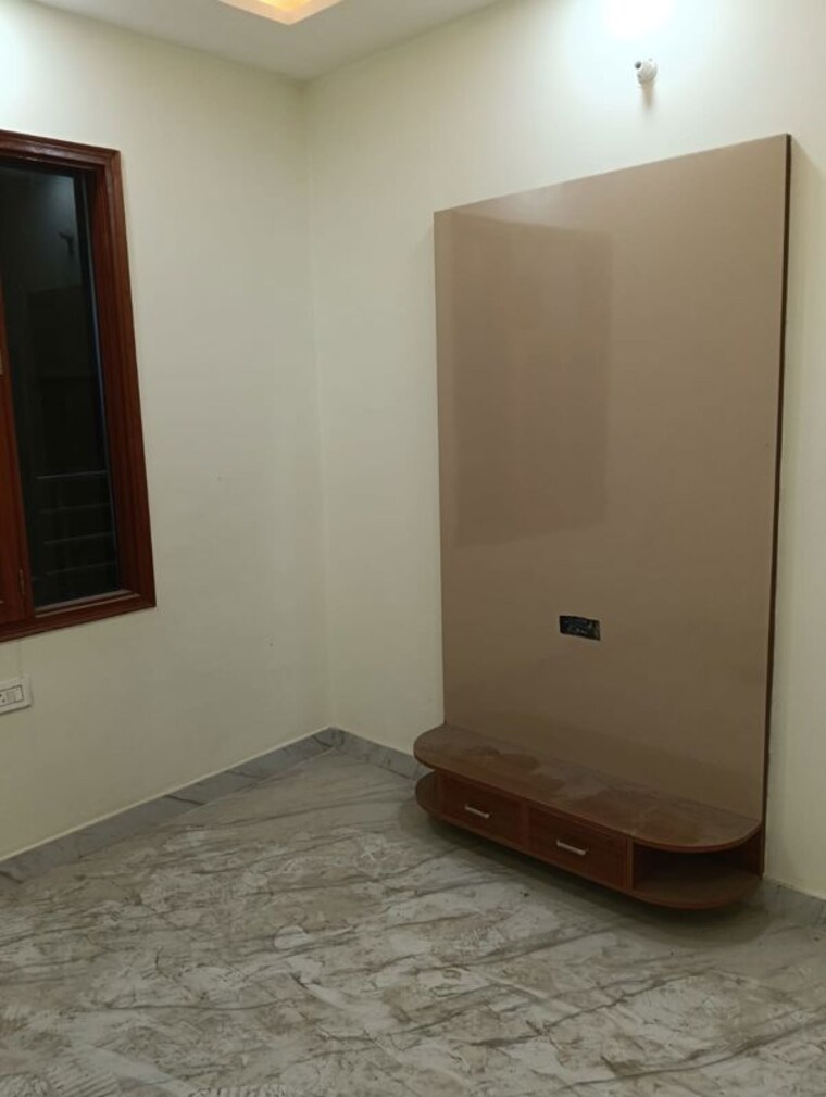 Room, burari 2.5 Bedroom 530 Sq.Ft. Builder Floor In Burari Delhi 9907293