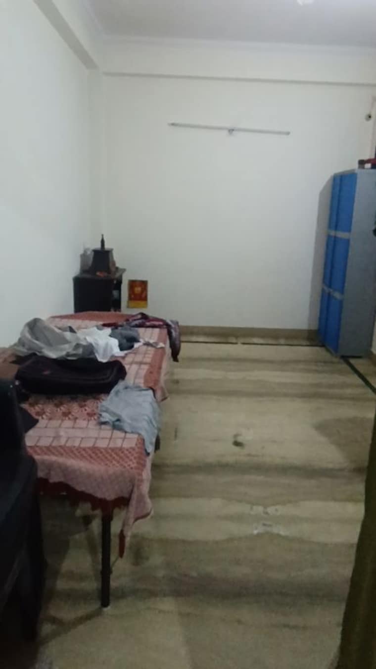 Bedroom, sector 77 2 Bedroom 1183 Sq.Ft. Builder Floor In Sector 77 Noida 9907340