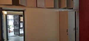 Room in 1 BHK Builder Floor at Safdarjung Development Area – for Rent