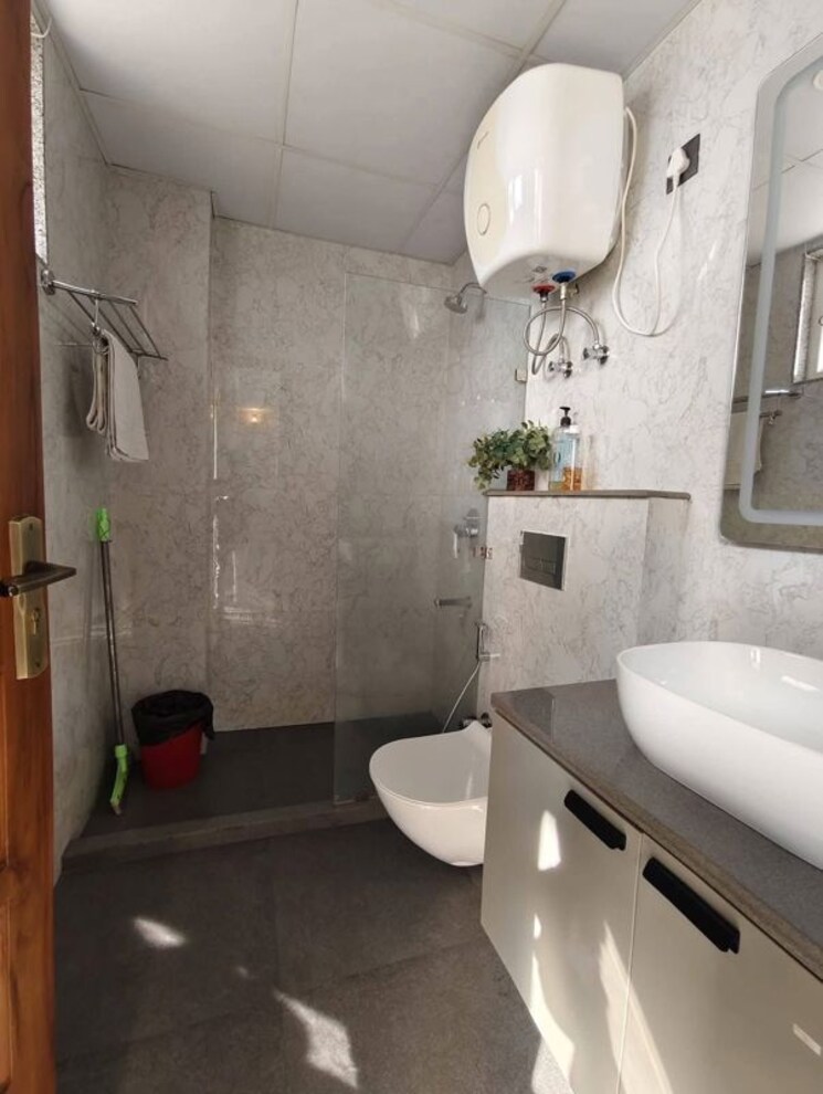 Bathroom, saket 3 Bedroom 1250 Sq.Ft. Builder Floor In Saket Delhi 9907451