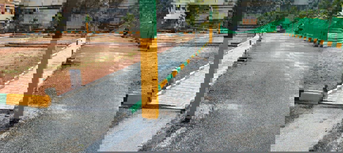 Plot For Sale in Abul Fazal Enclave