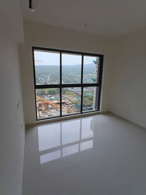 2 BHK Apartment For Rent in Lodha Woods, Kandivali East