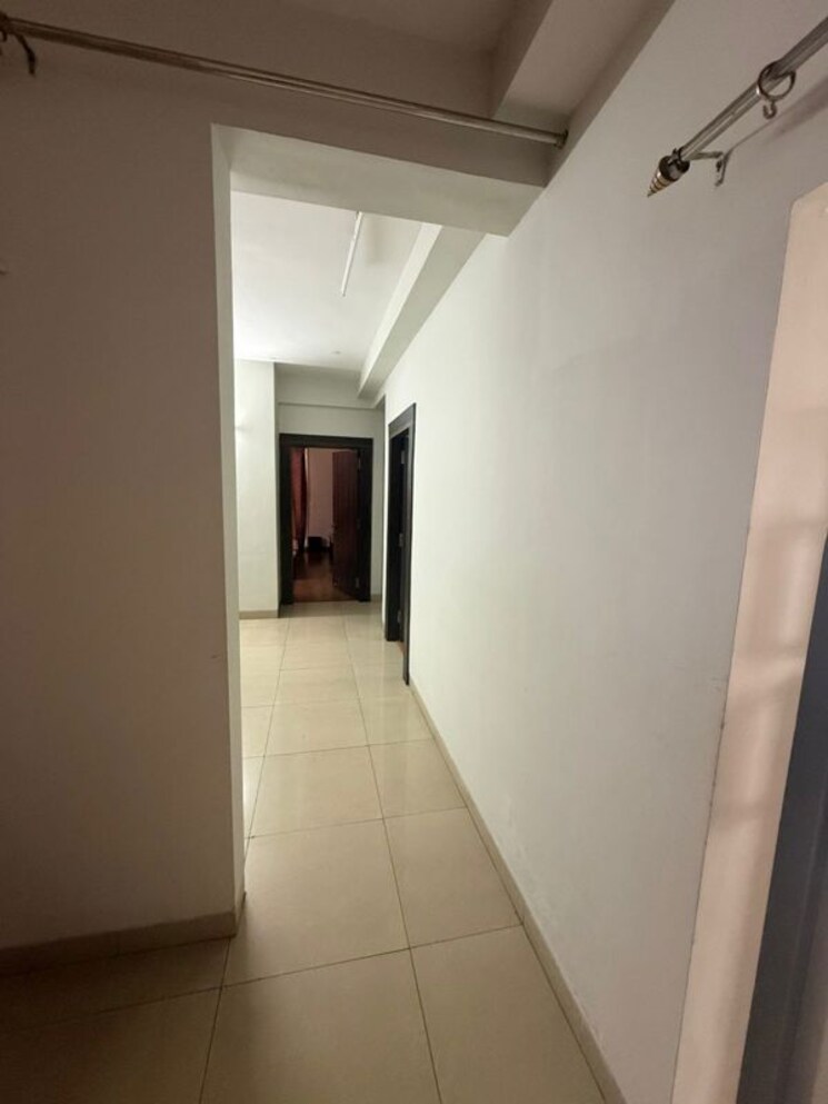 undefined, emaar-palm-gardens 3.5 Bedroom 1900 Sq.Ft. Apartment In Sector 83 Gurgaon 9907614